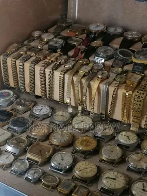 የድሮ ሰዓቶችን እንገዛለን