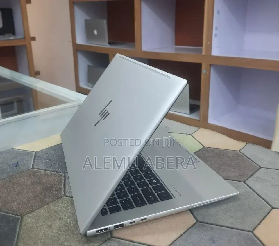 New Laptop HP EliteBook 840 G9 16GB Intel Core i5 SSD 512GB