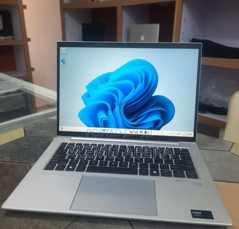 New Laptop HP EliteBook 840 G11 16GB Intel Core Ultra 7 SSD 512GB