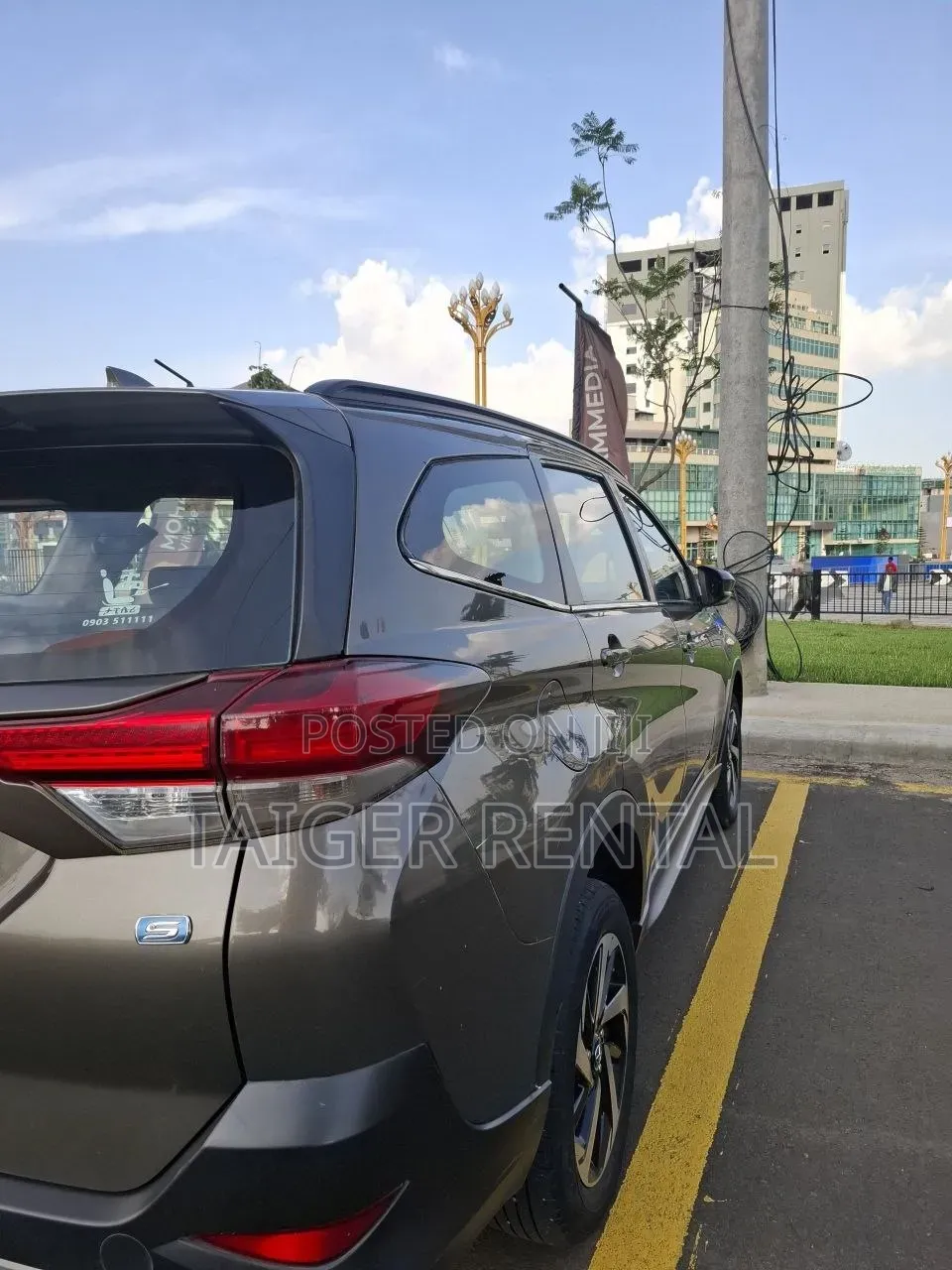 Toyota Rush 7seats Rent