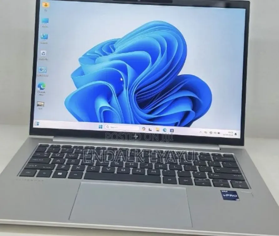 New Laptop HP EliteBook 840 G10 16GB Intel Core i7 SSD 512GB