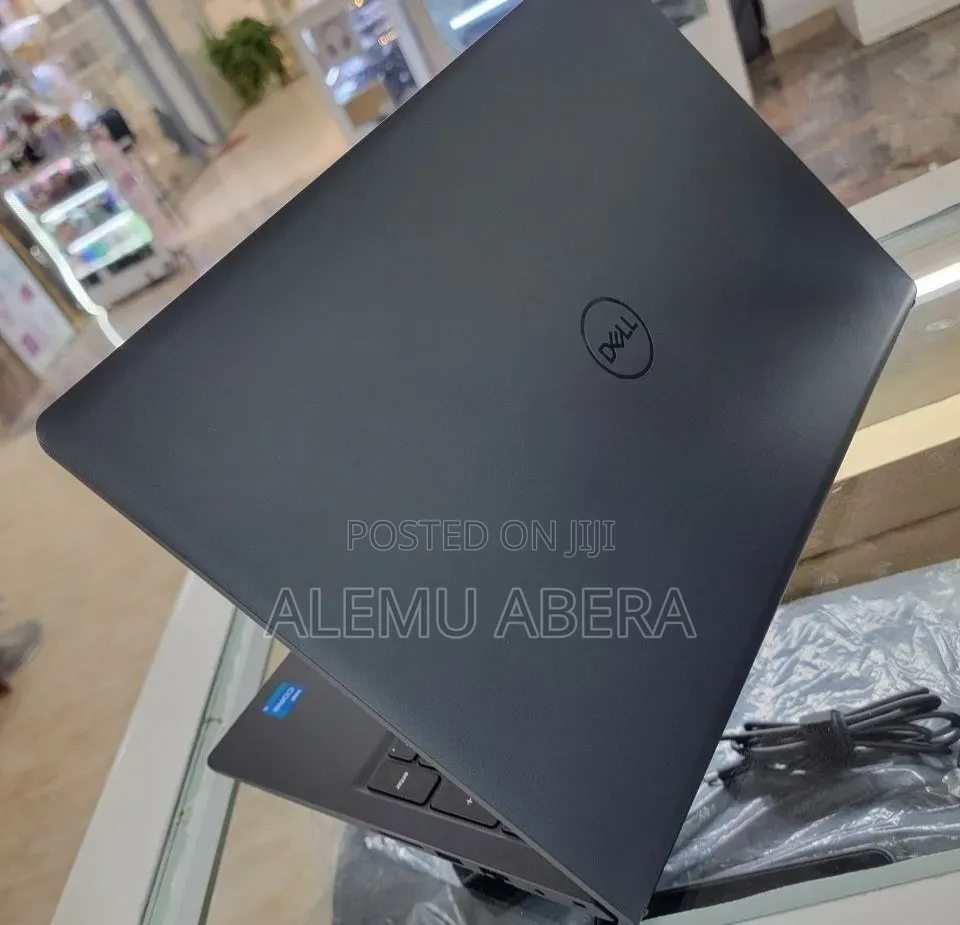 New Laptop Dell Vostro 1014 16GB Intel Core i5 SSD 512GB