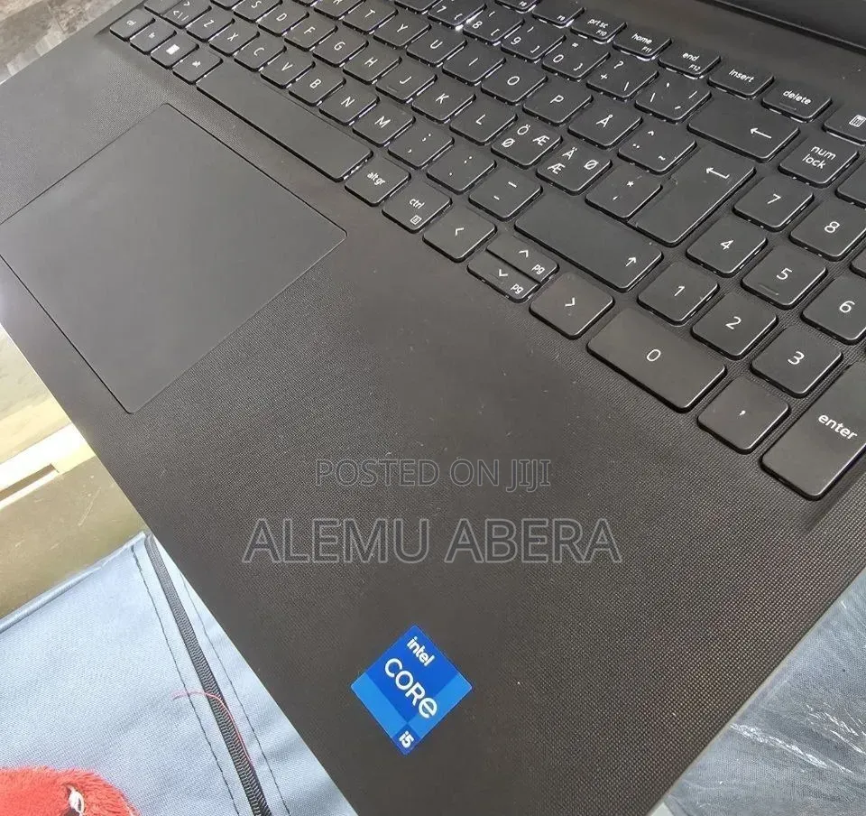 New Laptop Dell Vostro 1014 16GB Intel Core i5 SSD 512GB