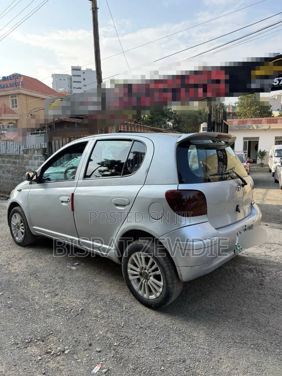 Toyota Vitz 2002 Silver