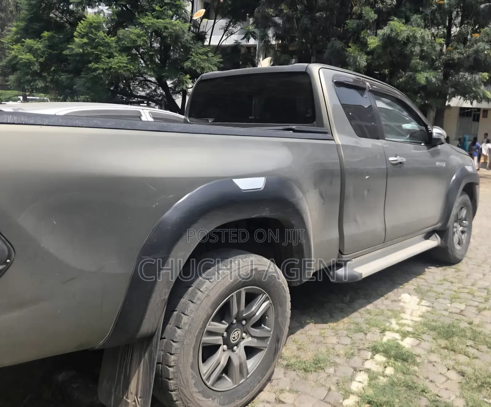 Toyota Hilux 2021 Green