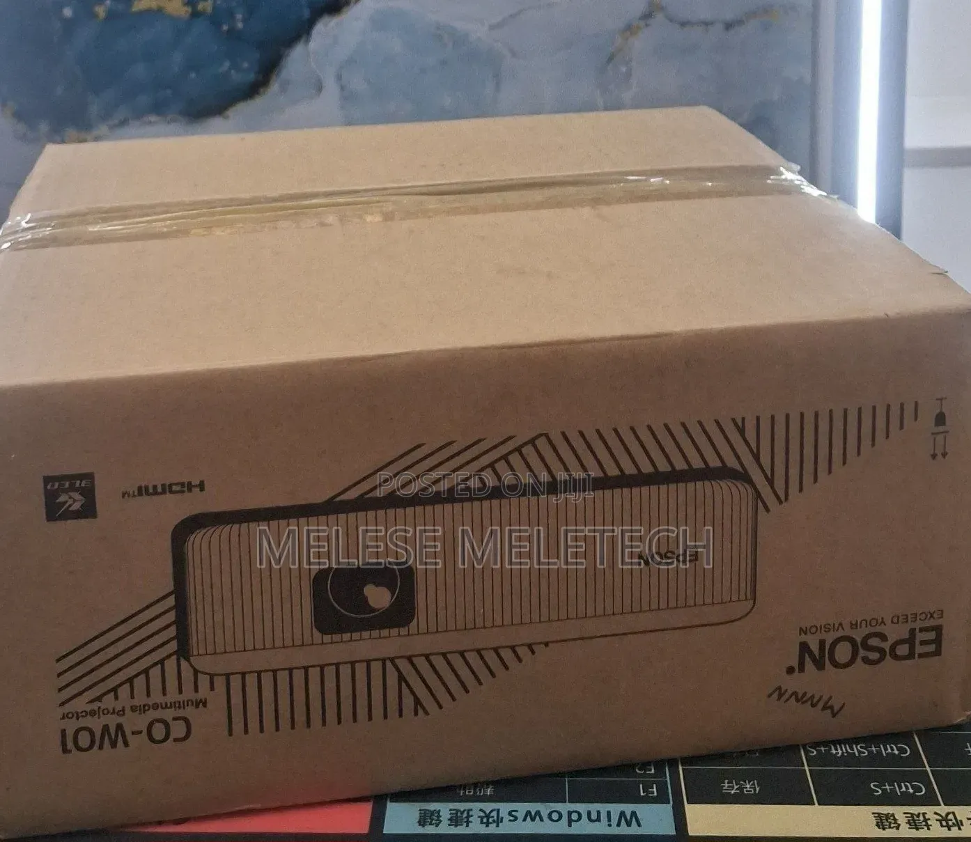 NEW Epson CO-W01 Projector