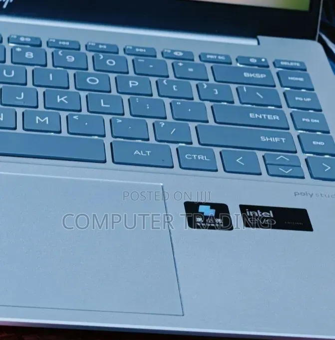 New Laptop HP Pavilion X2 10 16GB Intel Core Ultra 5 SSD 1T