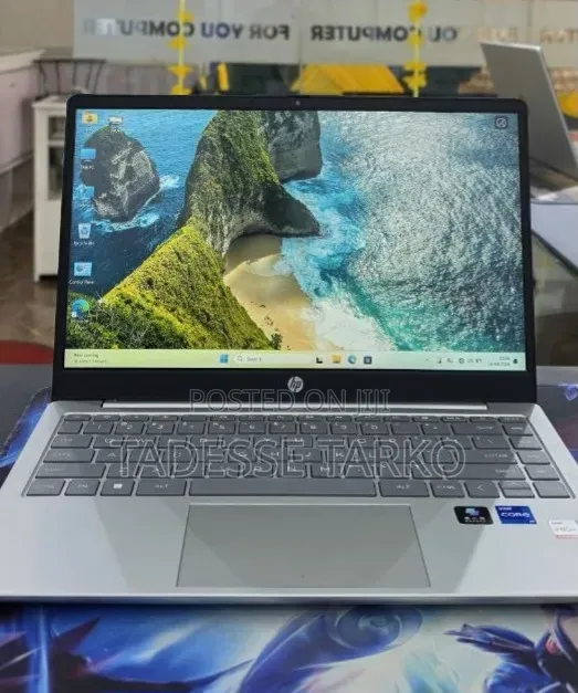 New Laptop HP Stream Notebook 16GB Intel Core i7 SSD 512GB