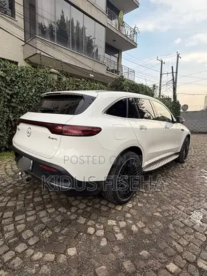Mercedes-Benz EQC EQC400 4MATIC 2022 White
