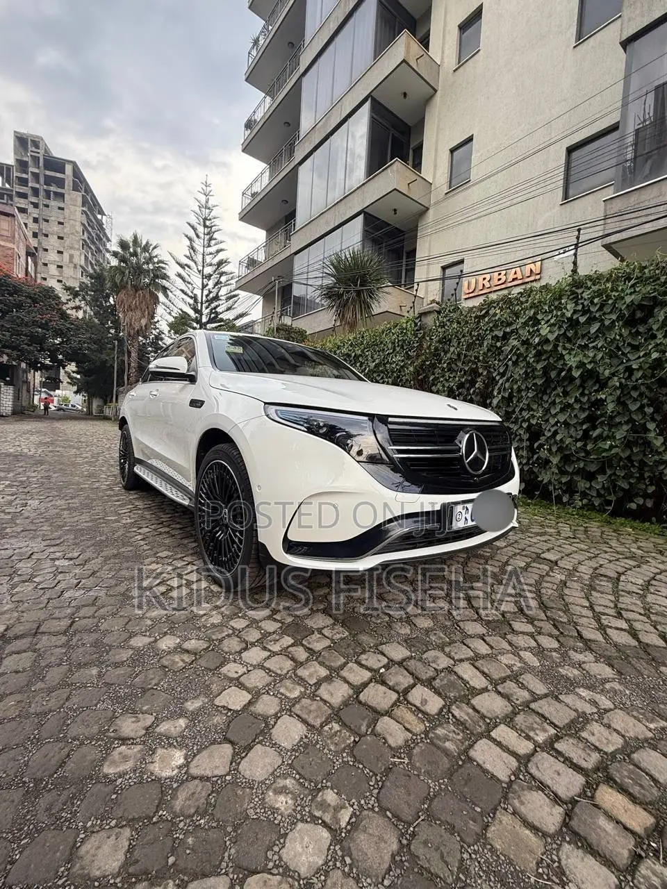 Mercedes-Benz EQC EQC400 4MATIC 2022 White