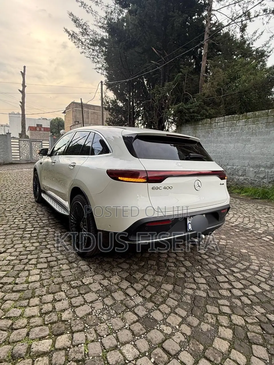 Mercedes-Benz EQC EQC400 4MATIC 2022 White