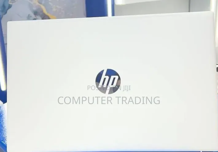 New Laptop HP Pavilion 17 16GB Intel Core i7 SSD 1T