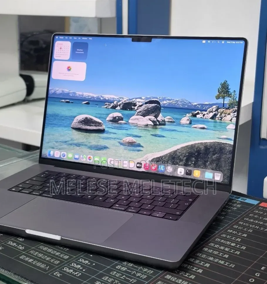 New Laptop Apple MacBook Pro 2020 M1 32GB Apple M1 SSD 512GB