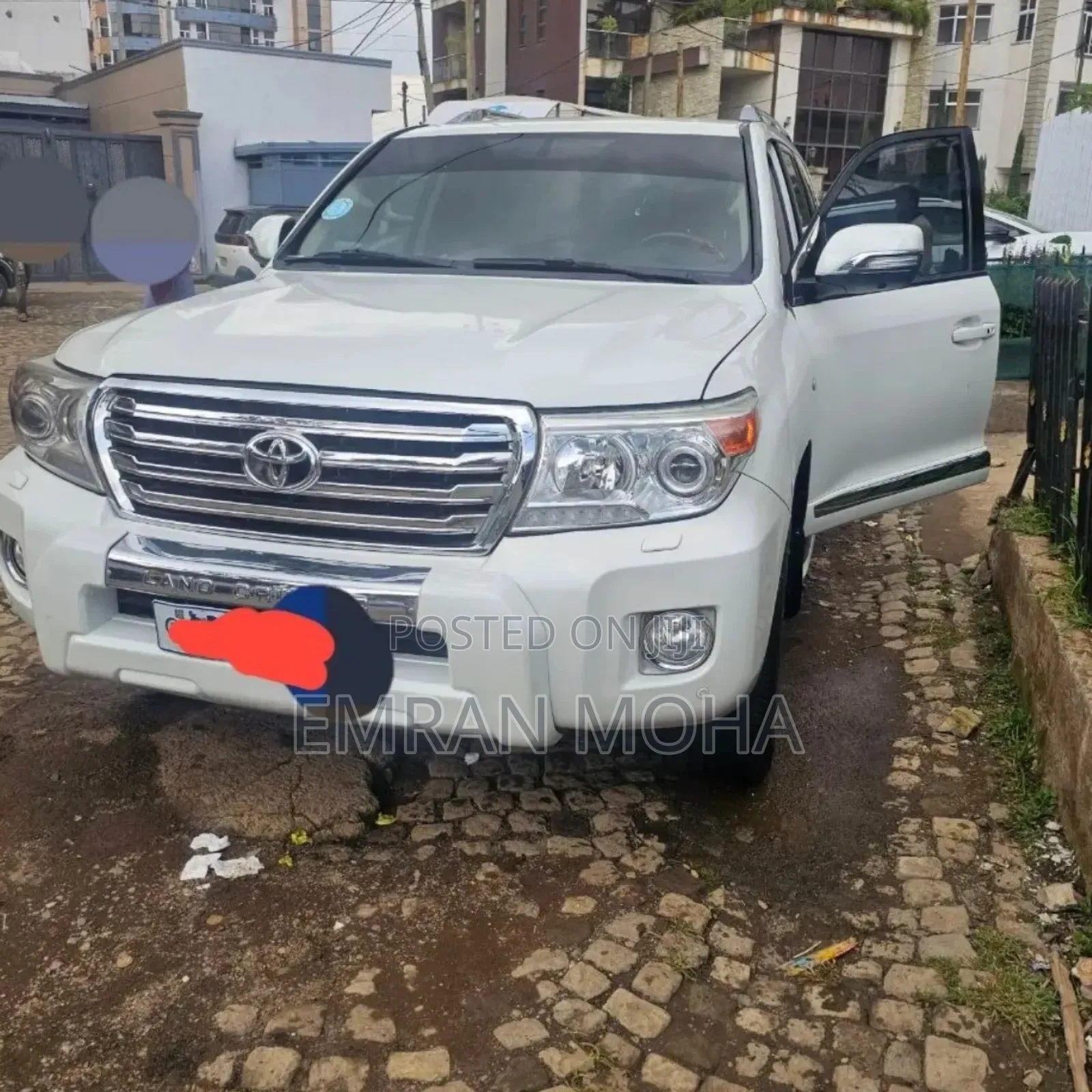Toyota Land Cruiser 2011 White