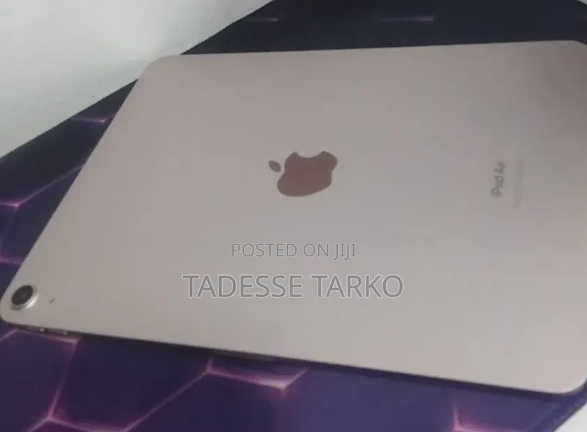 New Apple iPad Air 64 GB Silver