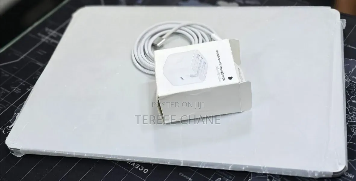New Laptop Apple MacBook Air 2026 M5 16GB Apple M5 SSD 512GB