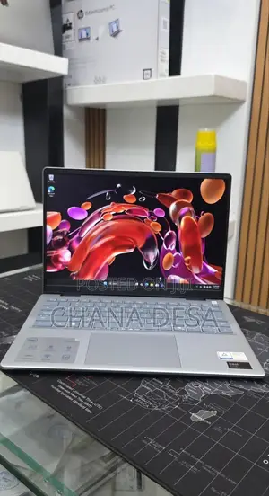 New Laptop Dell Inspiron 14 Plus 7440 16GB Intel Core Ultra 7 SSD 512GB