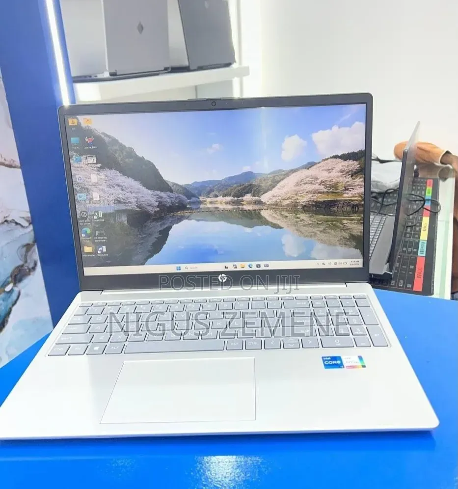 New Laptop HP Stream Notebook 16GB Intel Core i5 SSD 512GB