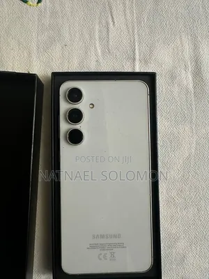 Samsung Galaxy S24 FE 256 GB White