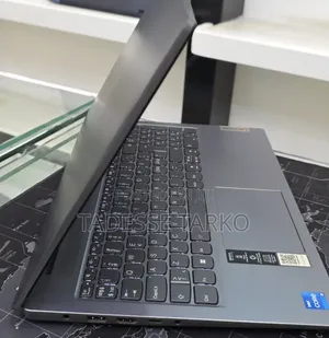 New Laptop Lenovo Legion Slim 5 8GB Intel Core i5 SSD 512GB