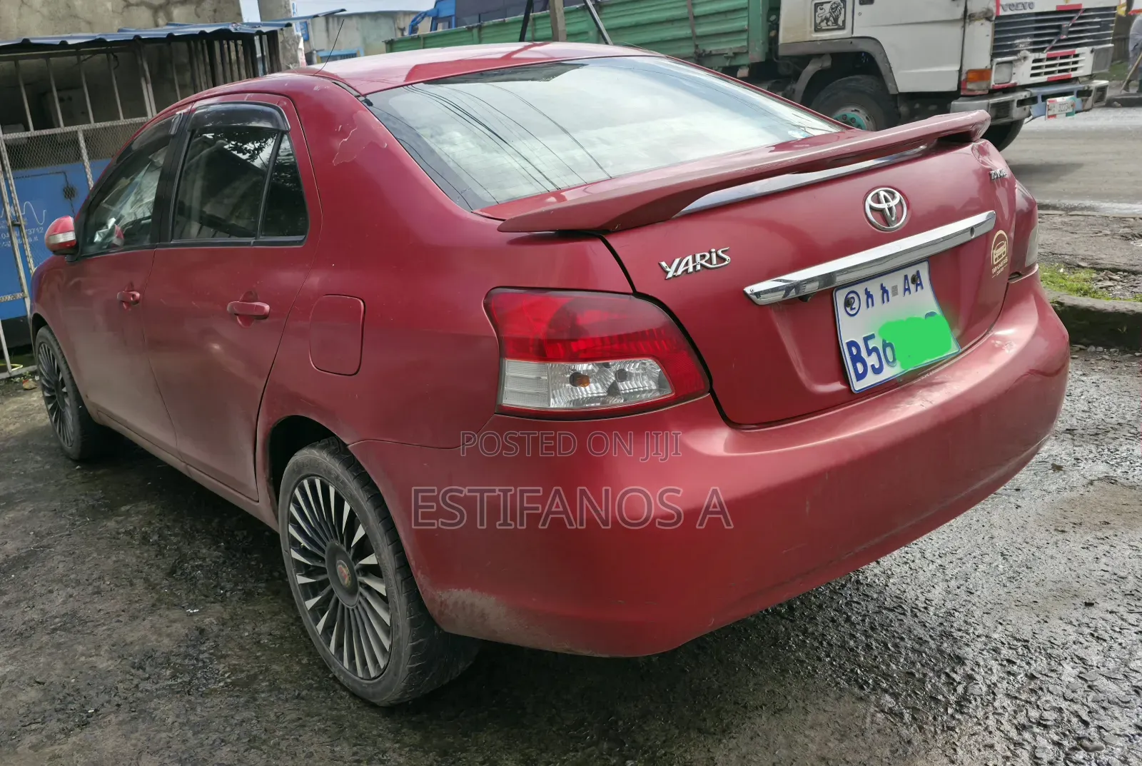 Toyota Yaris 2010 Red