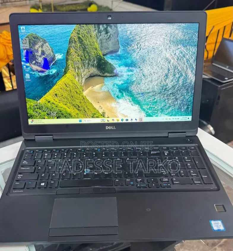 New Laptop Dell Latitude 15 5580 16GB Intel Core i5 SSD 512GB