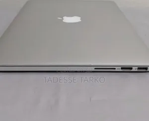 New Laptop Apple MacBook Pro 2015 16GB Intel Core i5 SSD 256GB