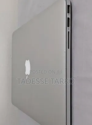 New Laptop Apple MacBook Pro 2015 16GB Intel Core i5 SSD 256GB