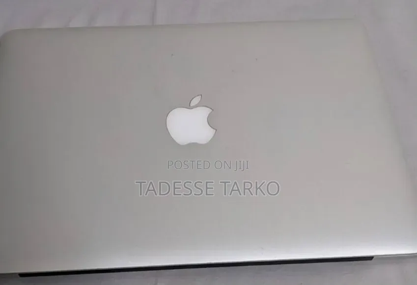 New Laptop Apple MacBook Pro 2015 16GB Intel Core i5 SSD 256GB