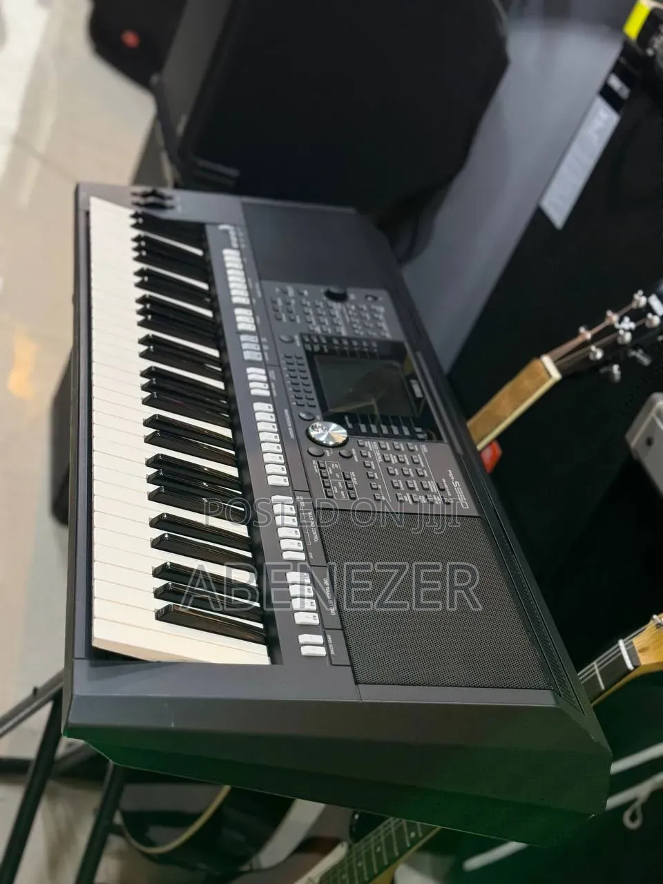 Yamaha PSR S950 Piano Keyboard