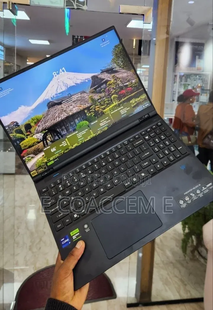 New Laptop Acer Predator Helios 16 32GB Intel Core i9 SSD 1T