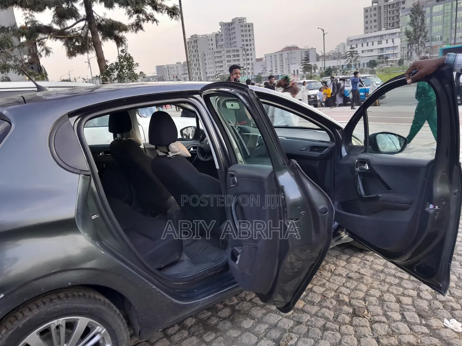 Peugeot 208 2016 Gray