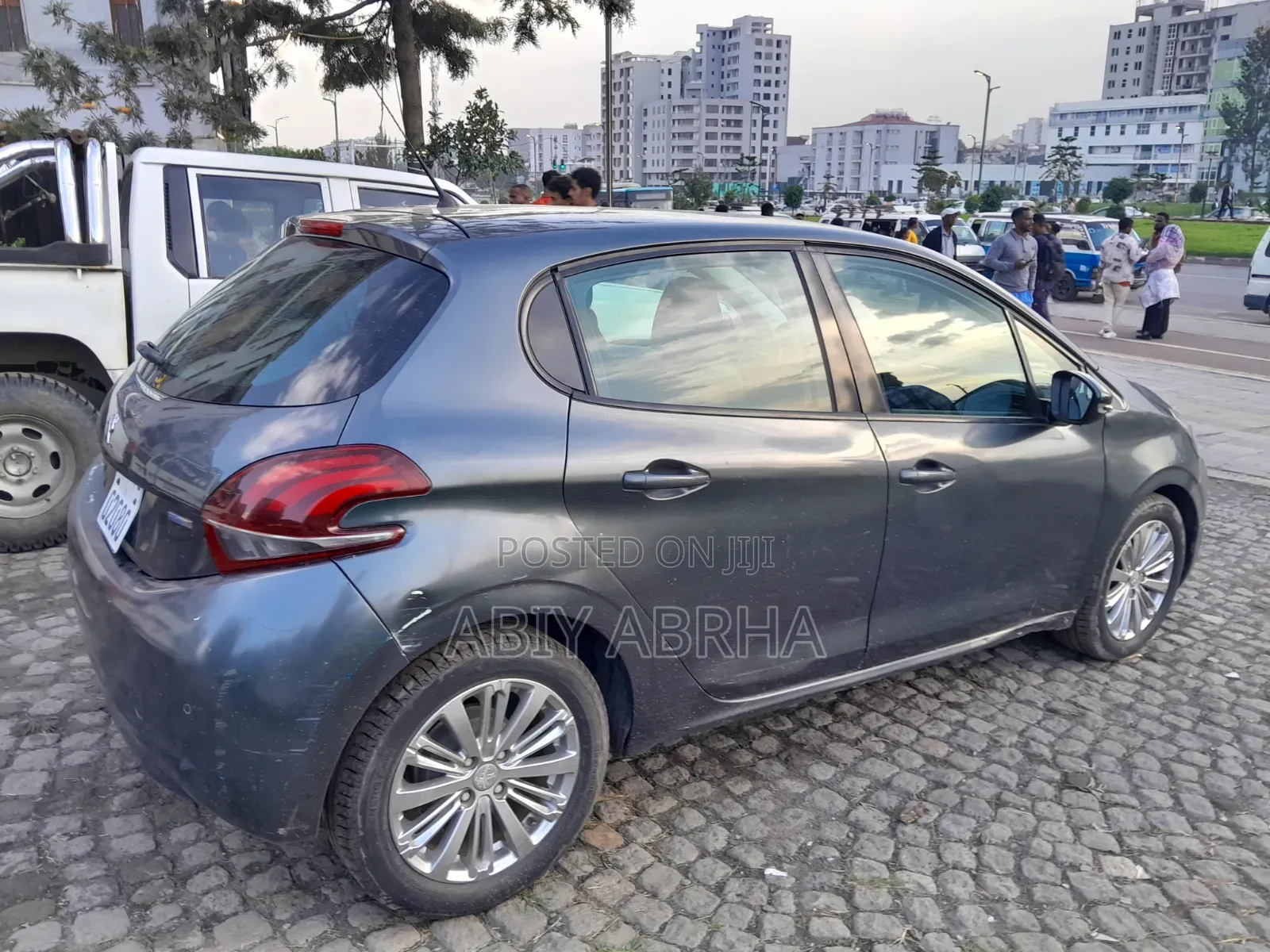 Peugeot 208 2016 Gray