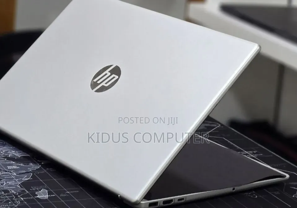 New Laptop HP Stream Notebook 8GB AMD Ryzen 5 SSD 512GB