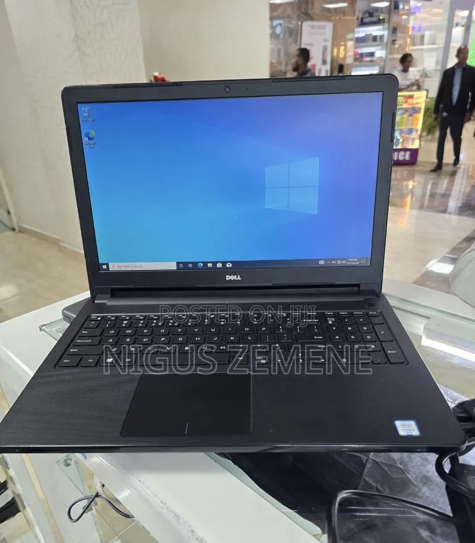 Laptop Dell XPS 15 4GB Intel Core i5 HDD 1T