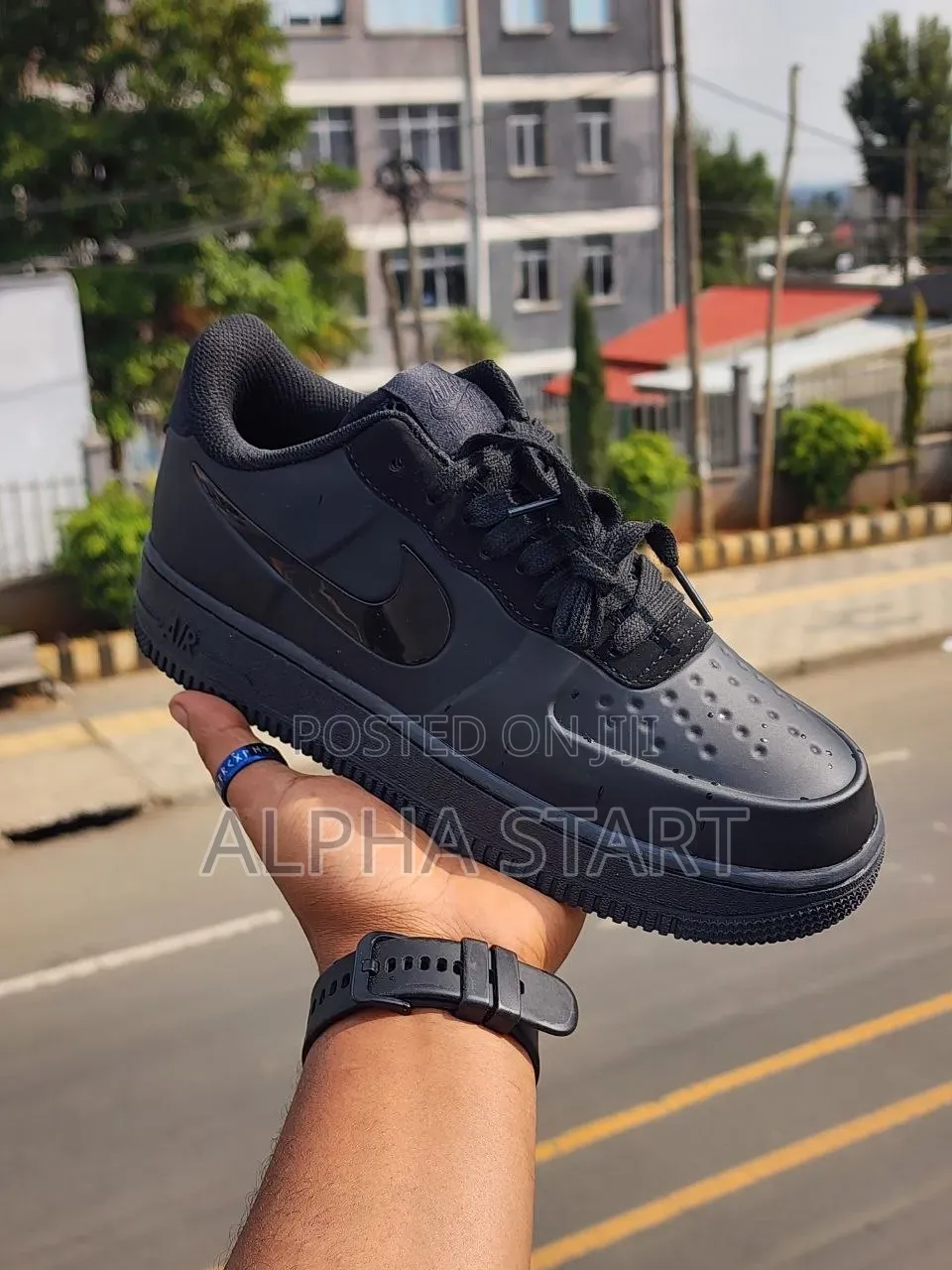 Nike Force 1 Foamposite
Black Cat High Quality Shoes Made in Vietnam