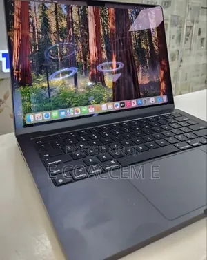 New Laptop Apple MacBook 18GB SSD 512GB