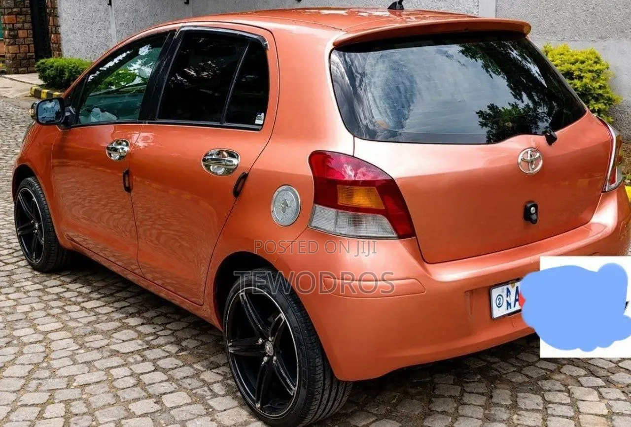 Toyota Yaris 2008 Brown