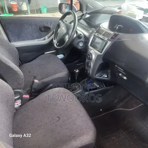 Toyota Yaris 2008 Brown