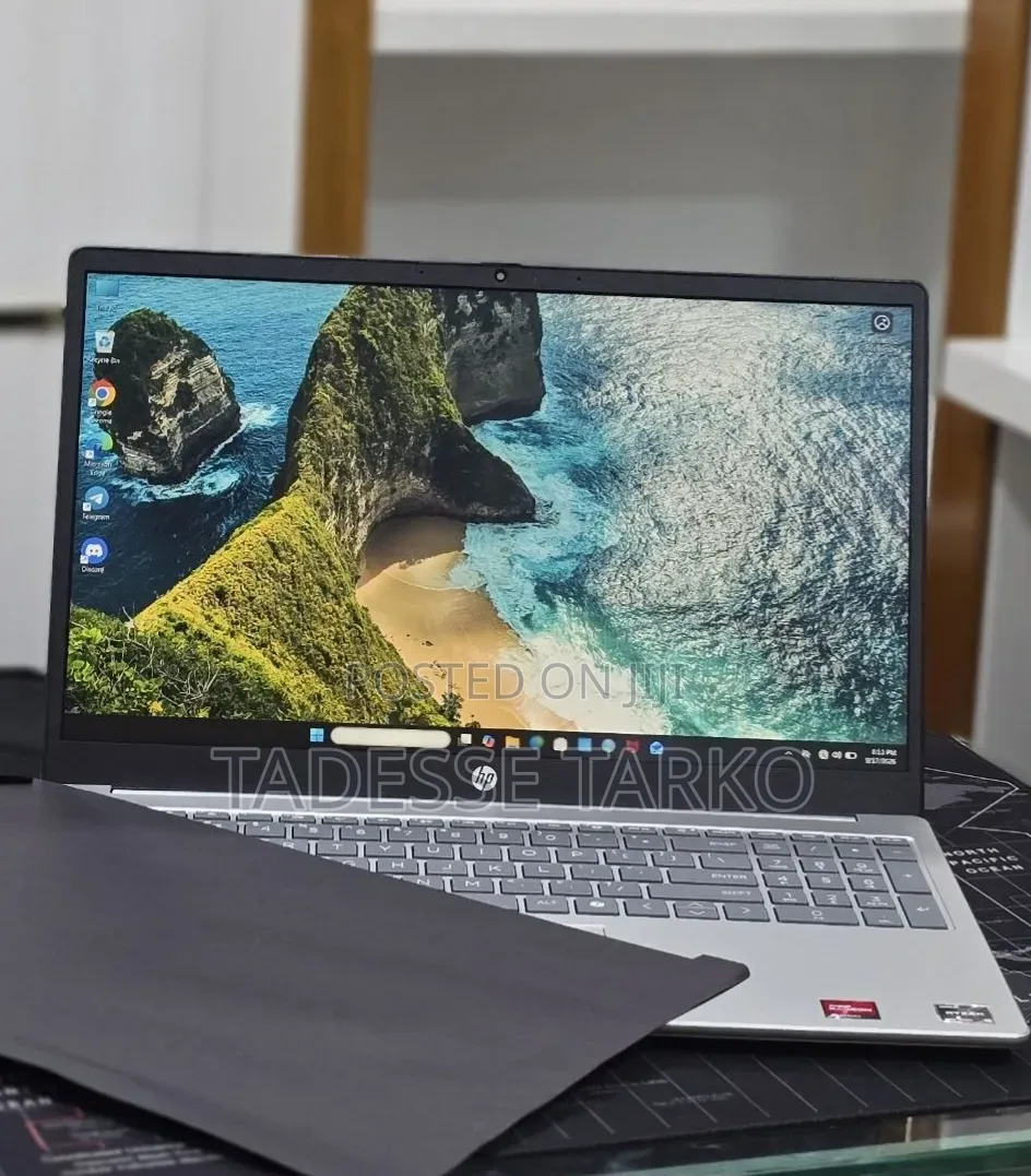New Laptop HP Stream Notebook 8GB AMD Ryzen 5 SSD 512GB
