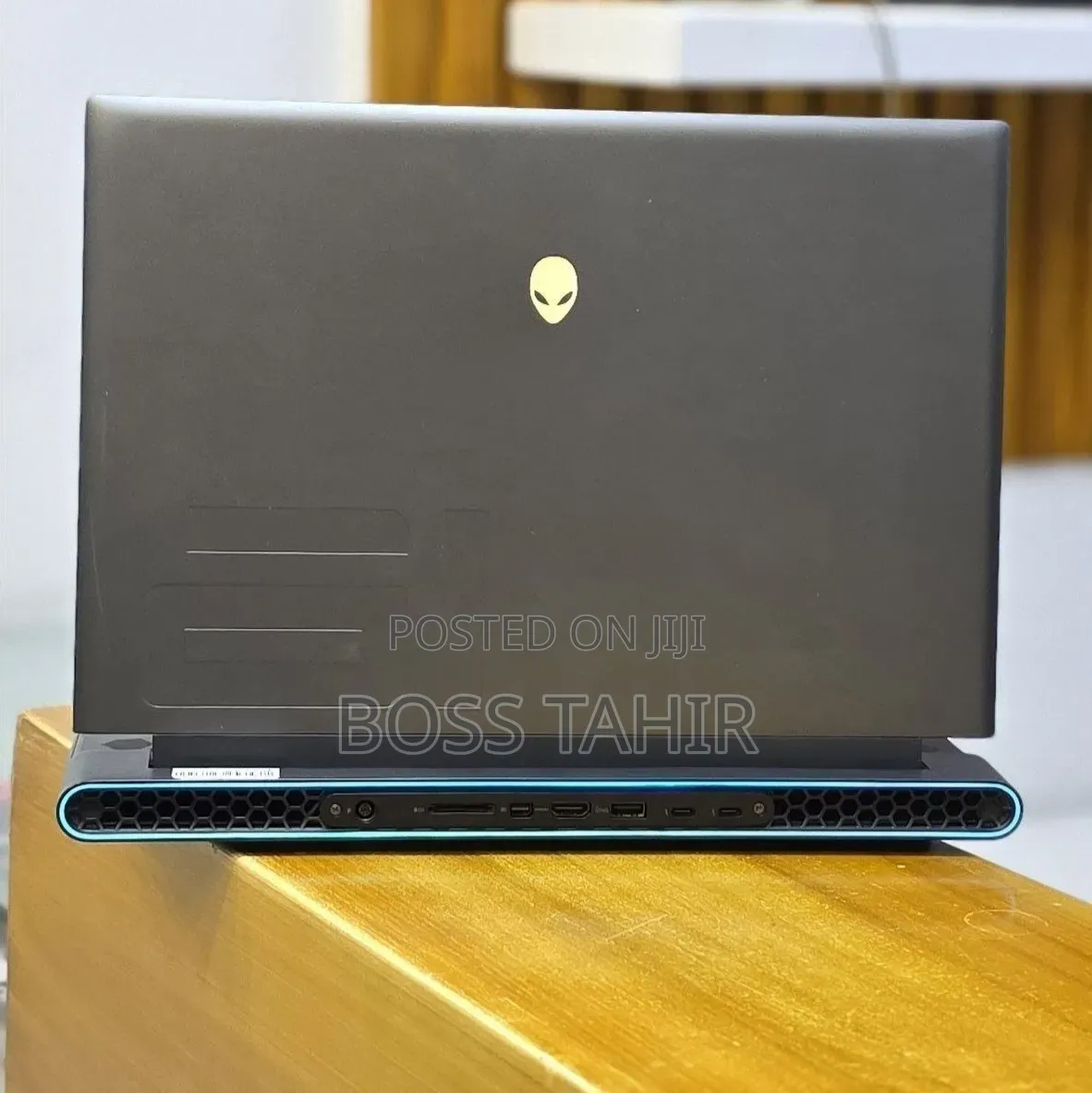 New Laptop Alienware X16 r1 16GB Intel Core M3 SSD 1T