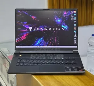 New Laptop Alienware X16 r1 16GB Intel Core M3 SSD 1T