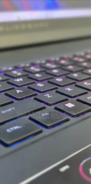 New Laptop Alienware X16 r1 16GB Intel Core i9 SSD 1T