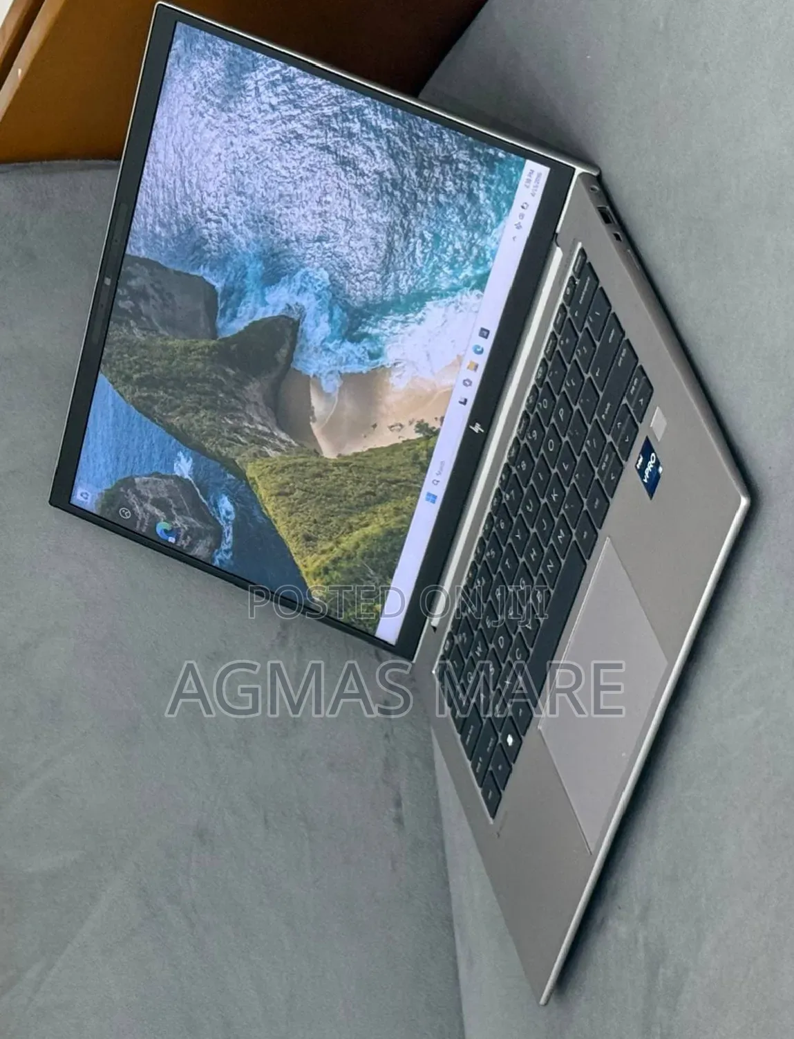 New Laptop HP ZBook Firefly 14 G10 16GB Intel Core i5 SSD 512GB