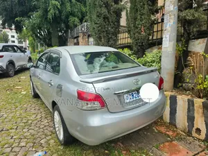 Toyota Belta 2007 Silver