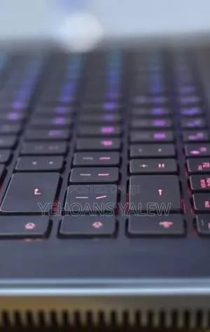 New Laptop Alienware X16 r1 16GB Intel Core i9 SSD 1T