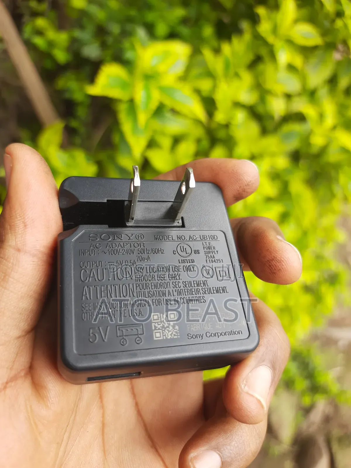 Sony AC-UB10D AC Power Adapter With a 5V, 0.5A Output Specification.