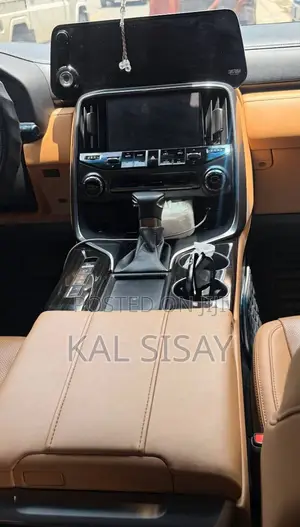 Lexus LX 2023 White