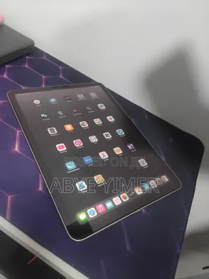 New Apple iPad (2022) 64 GB