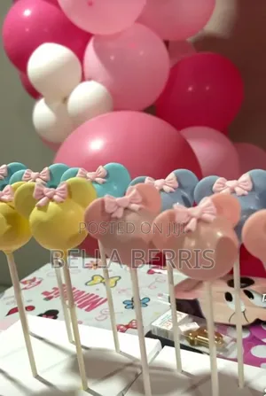 Cake Pops With Different Flavors